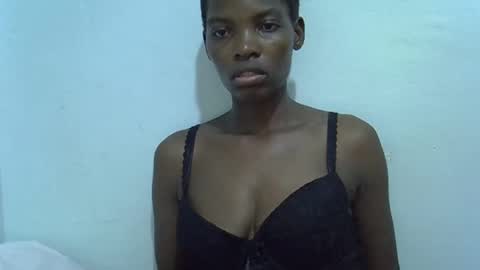 nicoleberry254 online show from 02/09/25, 02:29