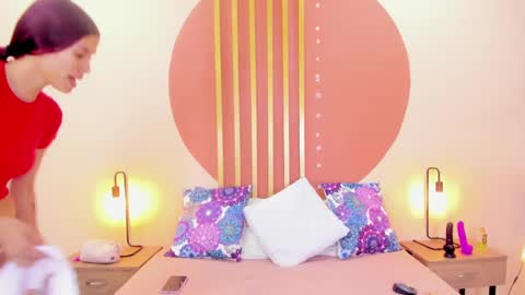 N i c o l e  online show from 02/02/25, 02:13