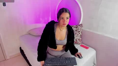 Nicole online show from 06/27/26, 12:22