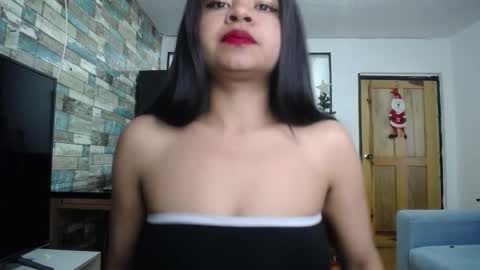 Nicole online show from 12/21/25, 08:49