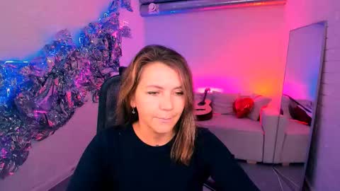 Snapshot of nicolehits chatting on 10/13/25, 09:20 nicolehits online show from 10/13/25, 09:20