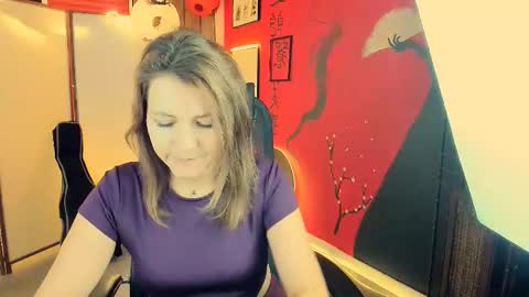 Snapshot of nicolehits chatting on 11/02/25, 09:11 nicolehits online show from 11/02/25, 09:11