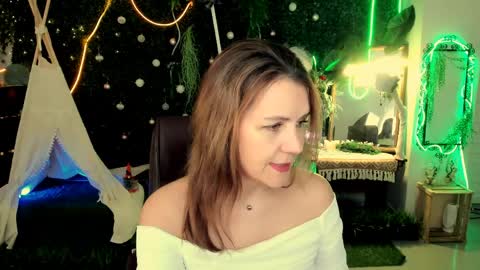 nicolehits online show from 03/29/26, 01:22