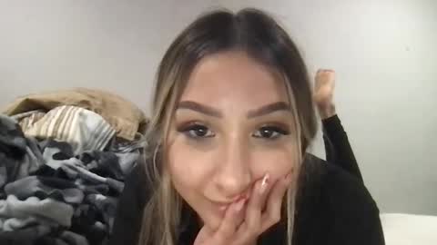 nicolelovesyou444 online show from 02/12/25, 04:01