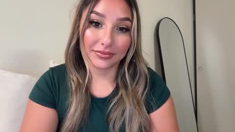 nicolelovesyou444 online show from 10/01/25, 11:05