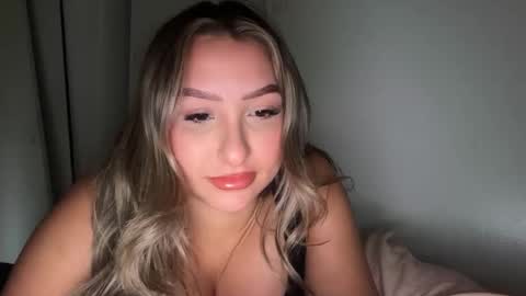 nicolelovesyou444 online show from 11/19/25, 01:33