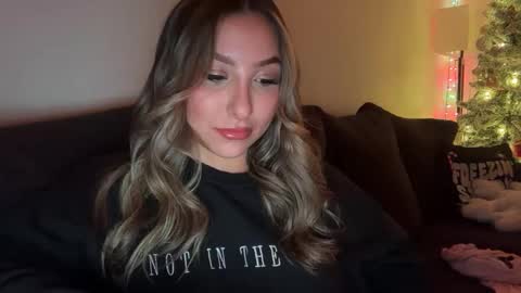 nicolelovesyou444 online show from 01/06/26, 11:14
