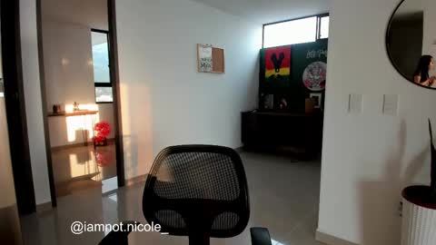 Nicole Manson online show from 03/03/25, 10:31