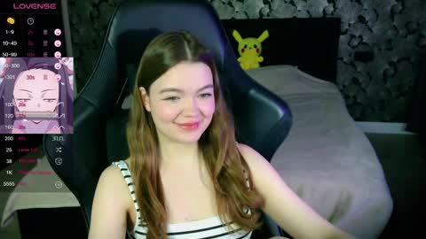 NicoleMeew online show from 04/11/26, 01:48