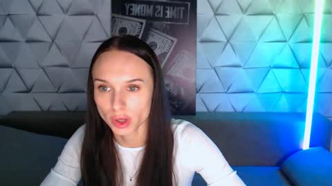 Snapshot of nicolemerz chatting on 05/28/26, 07:00 Nicole online show from 05/28/26, 07:00