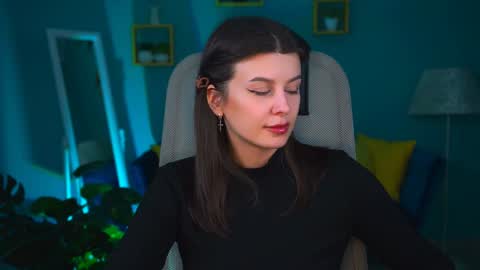 Snapshot of nicolemoonn chatting on 02/07/25, 05:40 online November 28 from 16 to 20 November 29 from 12 to 20 December 3 and 5 from 12 to 20 December 7 and 8 from 04 to 08 GMT online show from 02/07/25, 05:40