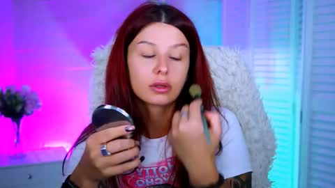 Snapshot of nicolemoonn chatting on 11/05/25, 12:27 online November 28 from 16 to 20 November 29 from 12 to 20 December 3 and 5 from 12 to 20 December 7 and 8 from 04 to 08 GMT online show from 11/05/25, 12:27