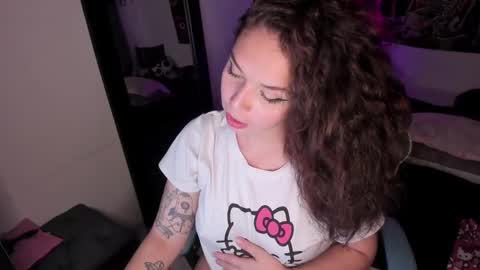 Nicol independent model online show from 02/04/25, 01:34