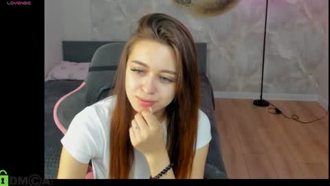 Snapshot of nicolerossss chatting on 08/02/26, 02:10 NicoleRossss online show from 08/02/26, 02:10