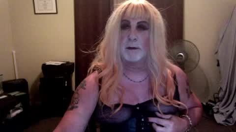 Snapshot of nicolescdfantasies chatting on 06/21/26, 04:04 Nicole CD online show from 06/21/26, 04:04