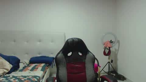 Cyber Lee online show from 02/05/25, 10:12