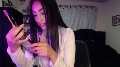 Snapshot of nicoletta_c66 chatting on 10/10/25, 02:10 Nicole online show from 10/10/25, 02:10