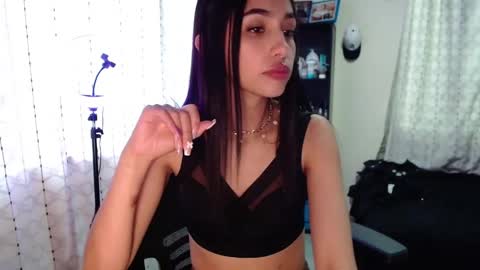 Snapshot of nicoletta_c66 chatting on 11/13/25, 09:14 Nicole online show from 11/13/25, 09:14