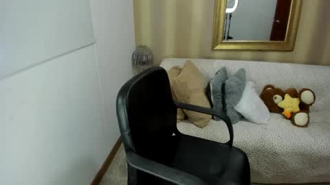 Nicolettcolin  online show from 09/22/25, 08:22