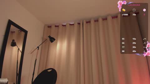 Nicol  online show from 03/01/25, 07:04