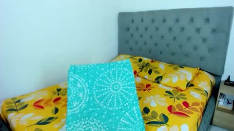 Snapshot of nicolewind_ chatting on 12/05/25, 02:14 ELIZABETH online show from 12/05/25, 02:14