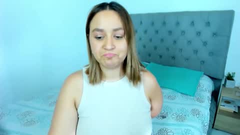 Snapshot of nicolewind_ chatting on 03/02/26, 11:22 ELIZABETH online show from 03/02/26, 11:22