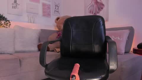 Nicolle online show from 02/21/25, 10:59