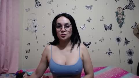 nicolle_sky online show from 03/07/26, 08:11