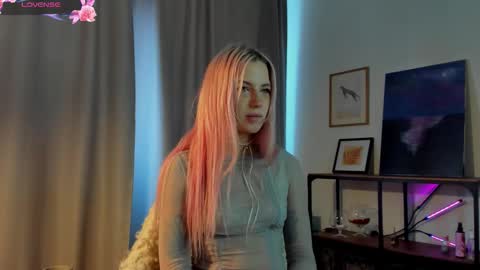 Kim online show from 02/11/26, 08:08