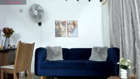 Snapshot of nicollelima chatting on 10/21/25, 10:32 Nicolle Lima online show from 10/21/25, 10:32