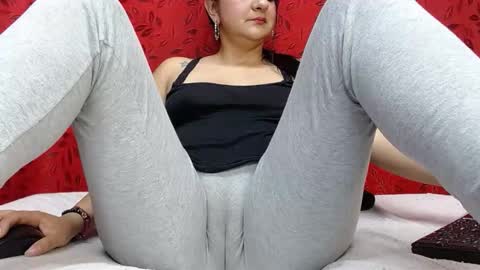 NICOLLE online show from 05/26/26, 09:33