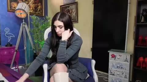 Nicolle online show from 03/10/25, 07:10