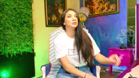 Nicolle online show from 09/24/25, 03:26