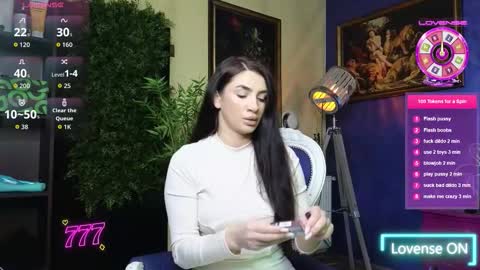 Nicolle online show from 02/03/26, 11:04