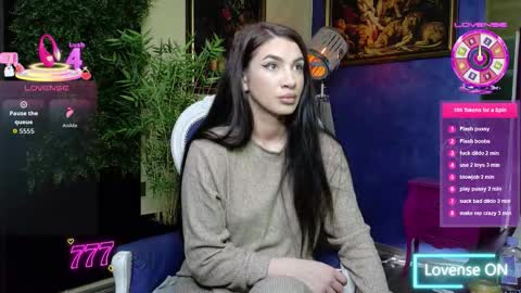 Nicolle online show from 02/11/26, 09:03