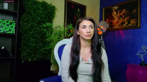 Nicolle online show from 02/15/26, 03:31