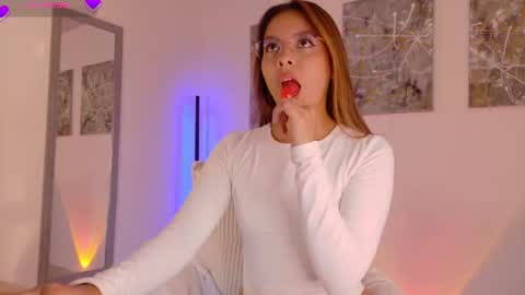 Nicollewest online show from 07/14/26, 10:59