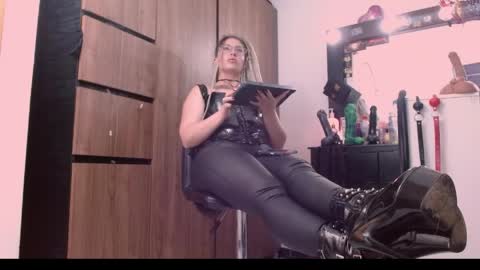 nicolmiss online show from 05/15/26, 10:50