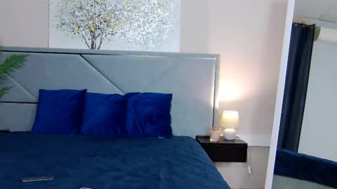 NicolRos online show from 10/27/25, 01:48