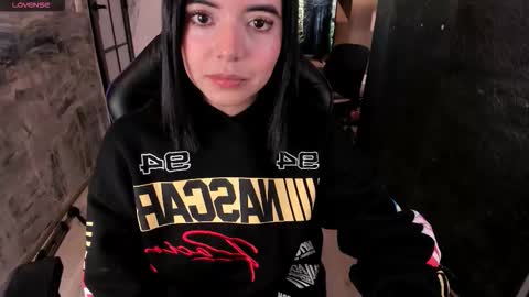 NicolRoss online show from 11/09/25, 04:38