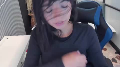 NicolRoss online show from 06/10/26, 09:35