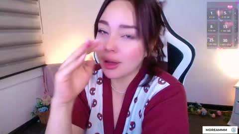 Nicol online show from 12/22/25, 12:51