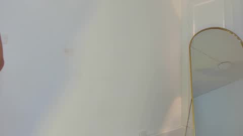 Nicol online show from 02/14/26, 09:33