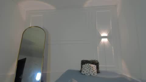 Nicol online show from 03/06/26, 09:33