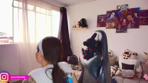 Snapshot of nicorobinn chatting on 07/11/26, 08:55 Lizzie online show from 07/11/26, 08:55