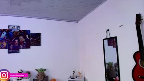 Snapshot of nicorobinn chatting on 07/19/26, 09:29 Lizzie online show from 07/19/26, 09:29