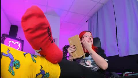 Snapshot of nielletablossom chatting on 01/19/25, 05:26 Nellie online show from 01/19/25, 05:26