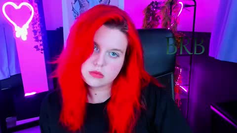 Snapshot of nielletablossom chatting on 01/25/25, 08:31 Nellie online show from 01/25/25, 08:31