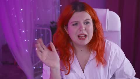 Snapshot of nielletablossom chatting on 01/27/25, 08:51 Nellie online show from 01/27/25, 08:51