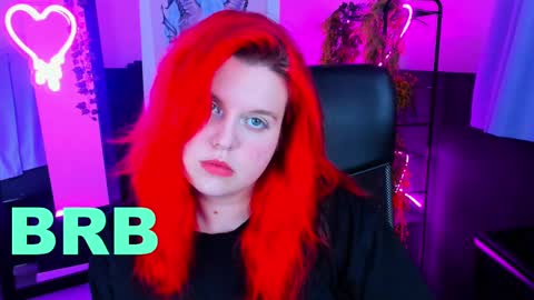 Snapshot of nielletablossom chatting on 02/02/25, 08:13 Nellie online show from 02/02/25, 08:13